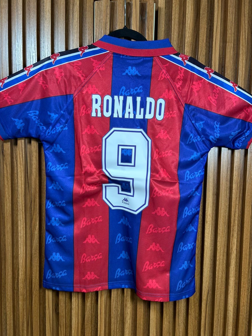 Jersey Barcelona Local Ronaldo 96-97