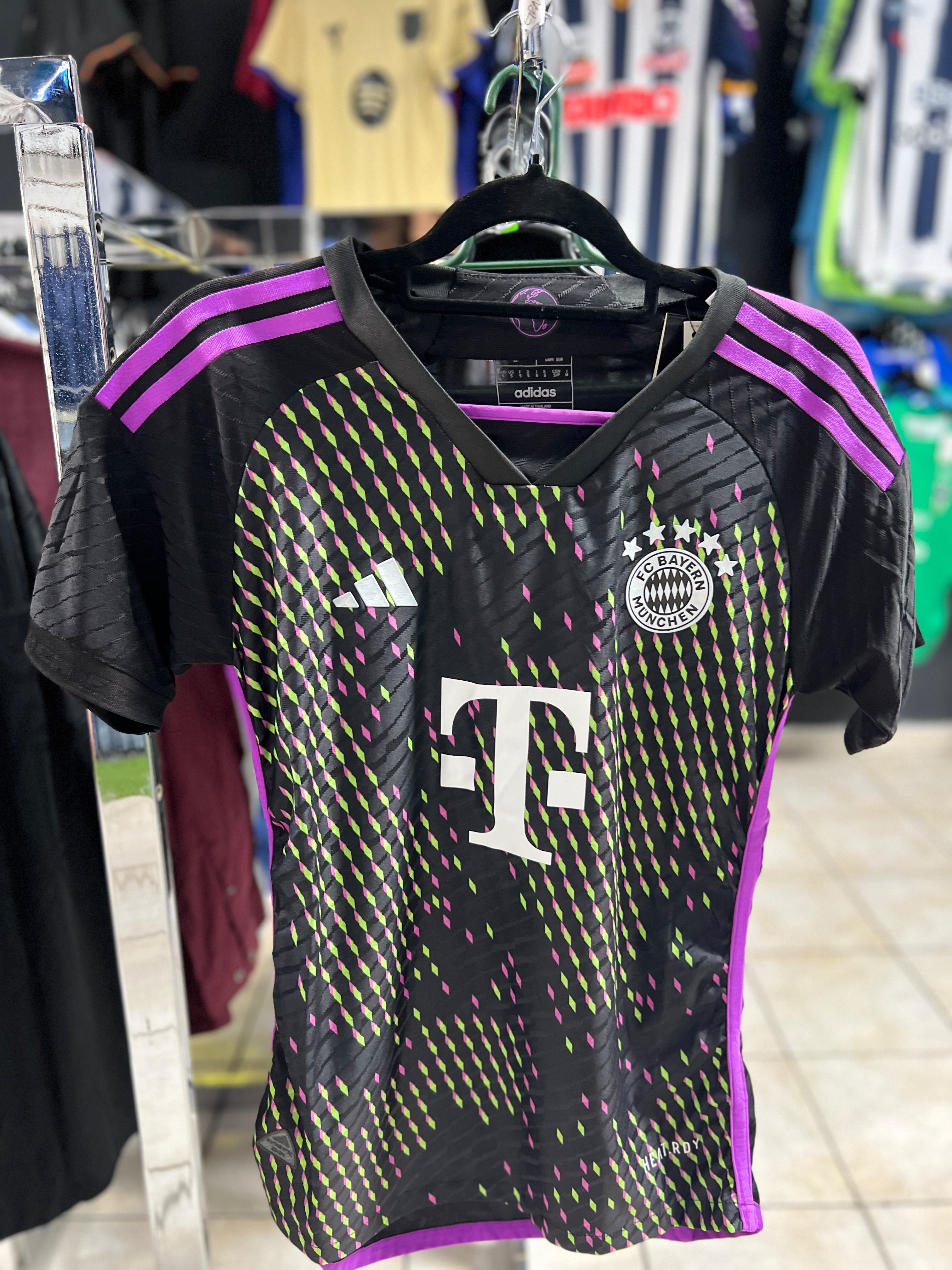 Jersey Bayern Munich visita 23-24