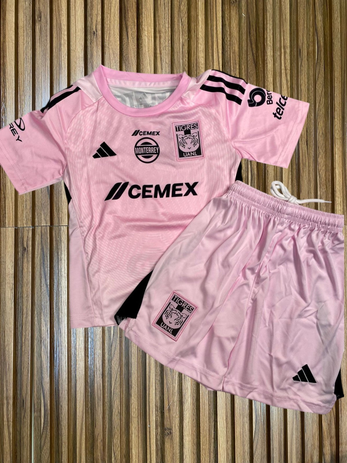 Jersey Tigres Portero Rosa 25-26