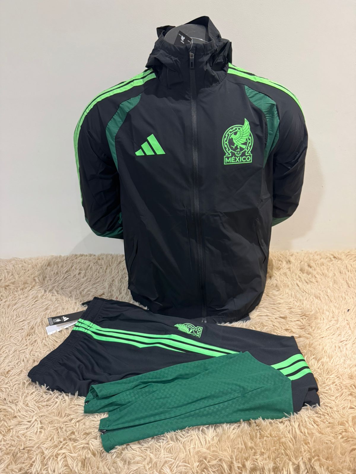 Jacket Mexico entrenamiento negro 2026