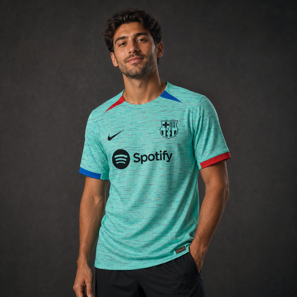 Jersey Barcelona Alternativa 23-24 con modelo - GOAT SPORTS