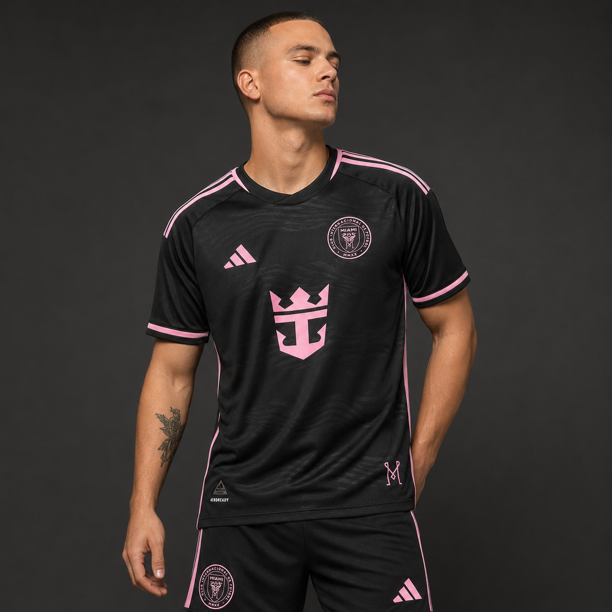 Jersey Inter Miami Visita Messi 24-25 con modelo