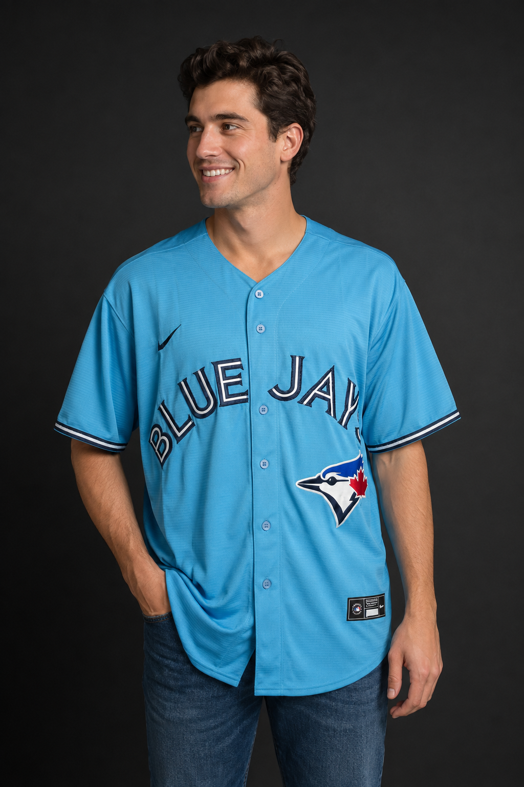 Jersey BLUEJAYS Guerrero Jr 27 con modelo - GOAT SPORTS