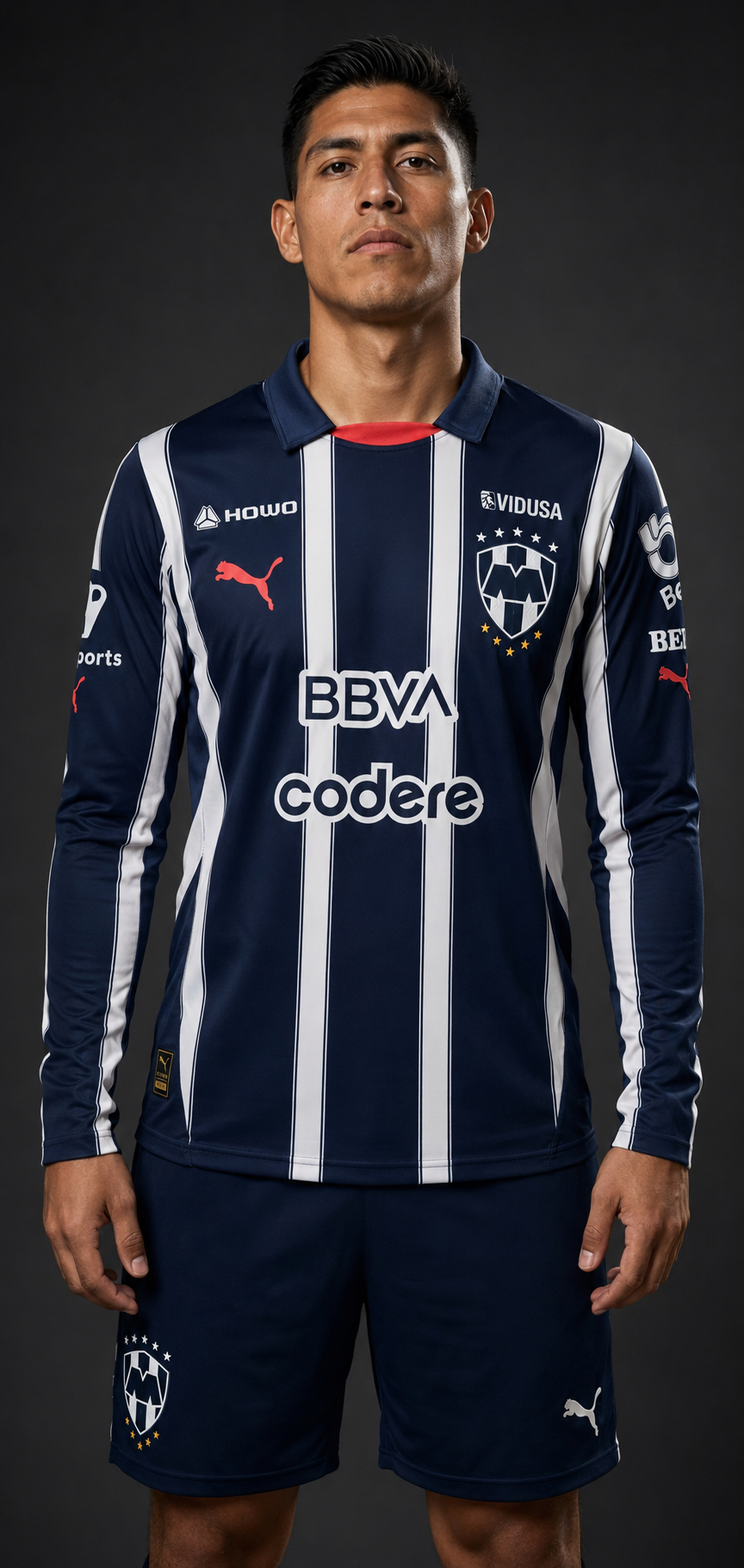 Jersey Rayados Local manga larga 24-25 en modelo, GOAT SPORTS
