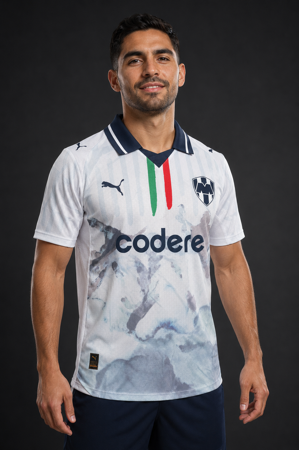 Jersey Rayados Mundial de Clubes Visita 25 versión jugador en modelo, GOAT SPORTS