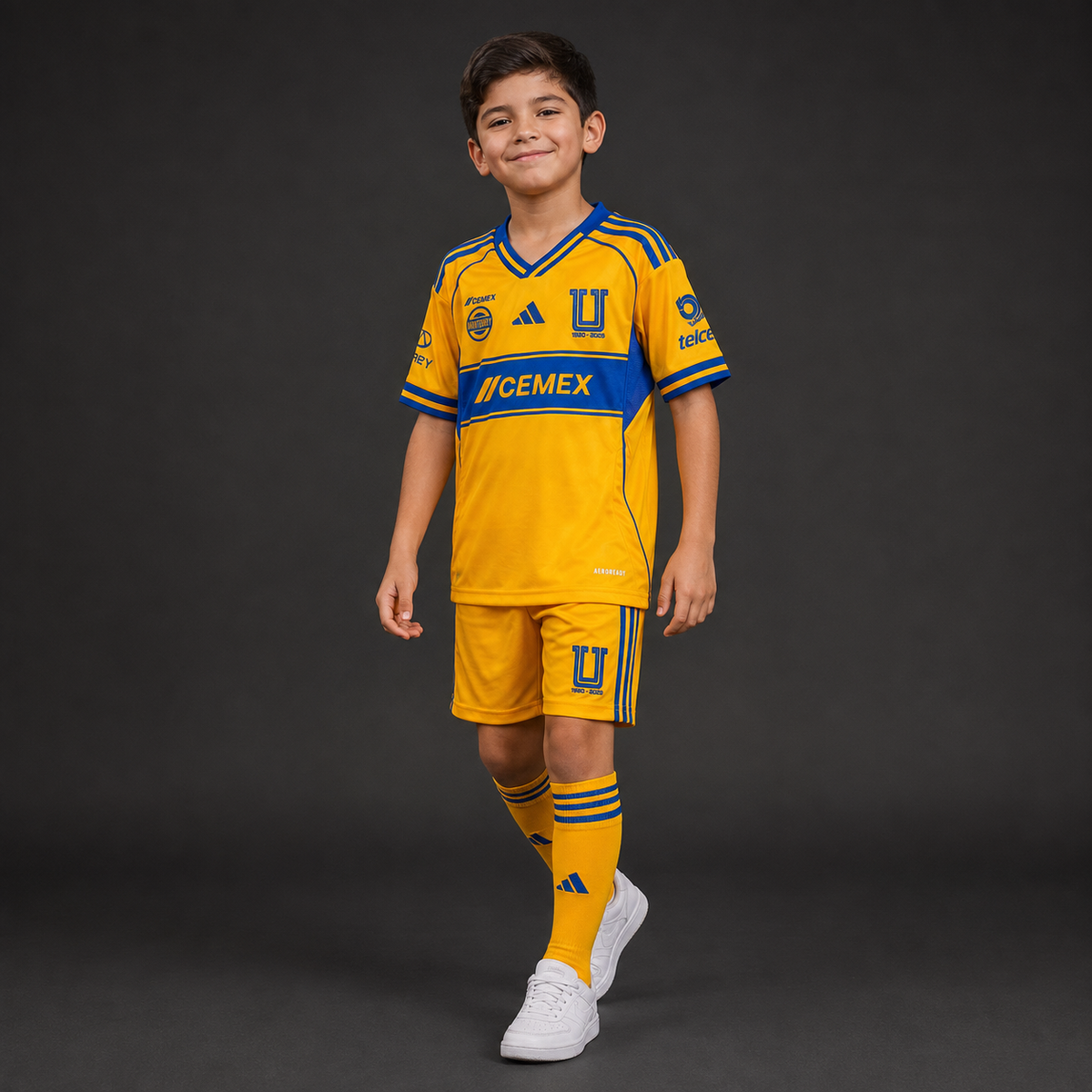 Jersey Tigres Local 25-26 Infantil en modelo