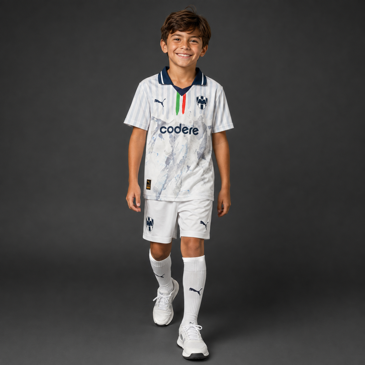 Jersey Rayados MDC Visita 25 Infantil en modelo
