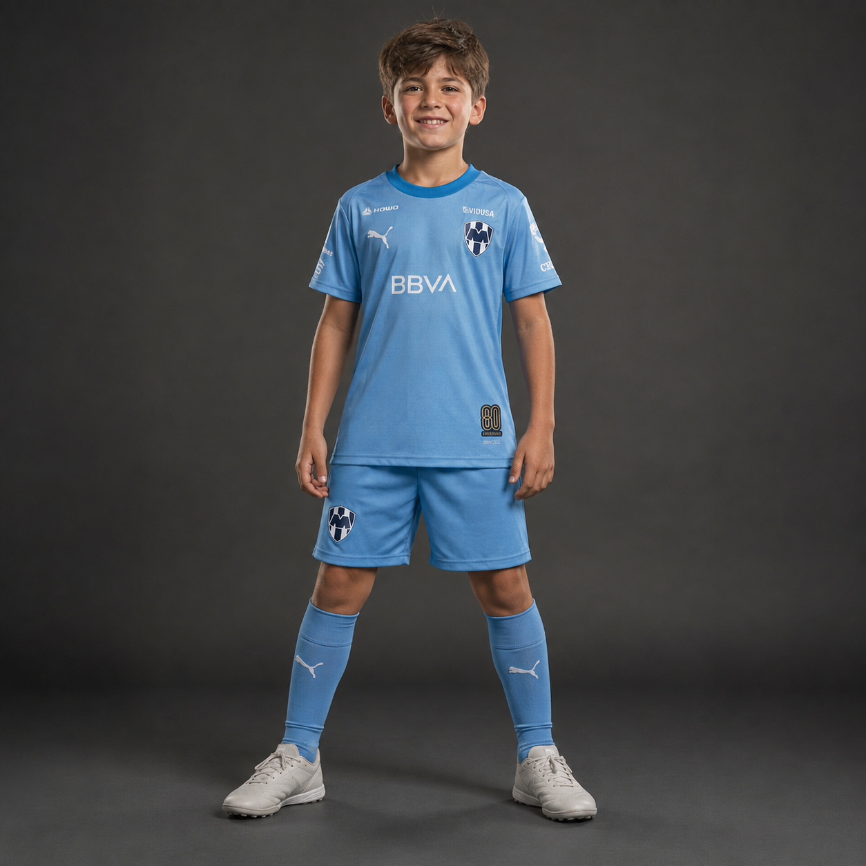 Rayados Portero Celeste 25-26 Infantil en modelo